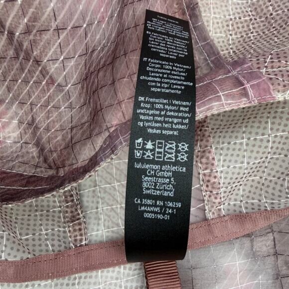 LULULEMON X TEAM CANADA Men's Translucent Hooded Jacket Size Large - Picture 7 of 8